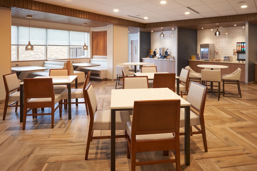Fairfield Inn & Suites by Marriott West Palm Beach - photo 23