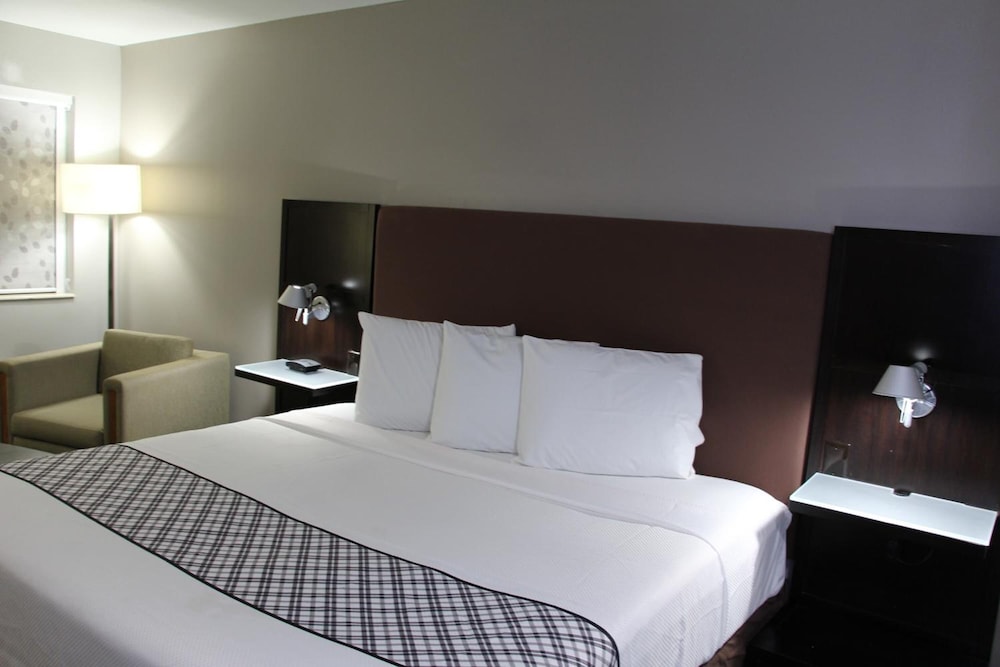 Westbridge Inn & Suites Carrollton - photo 11