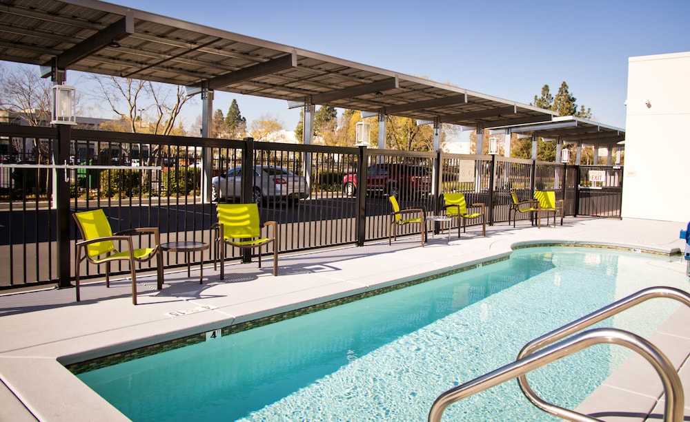 SpringHill Suites by Marriott West Sacramento - photo 26