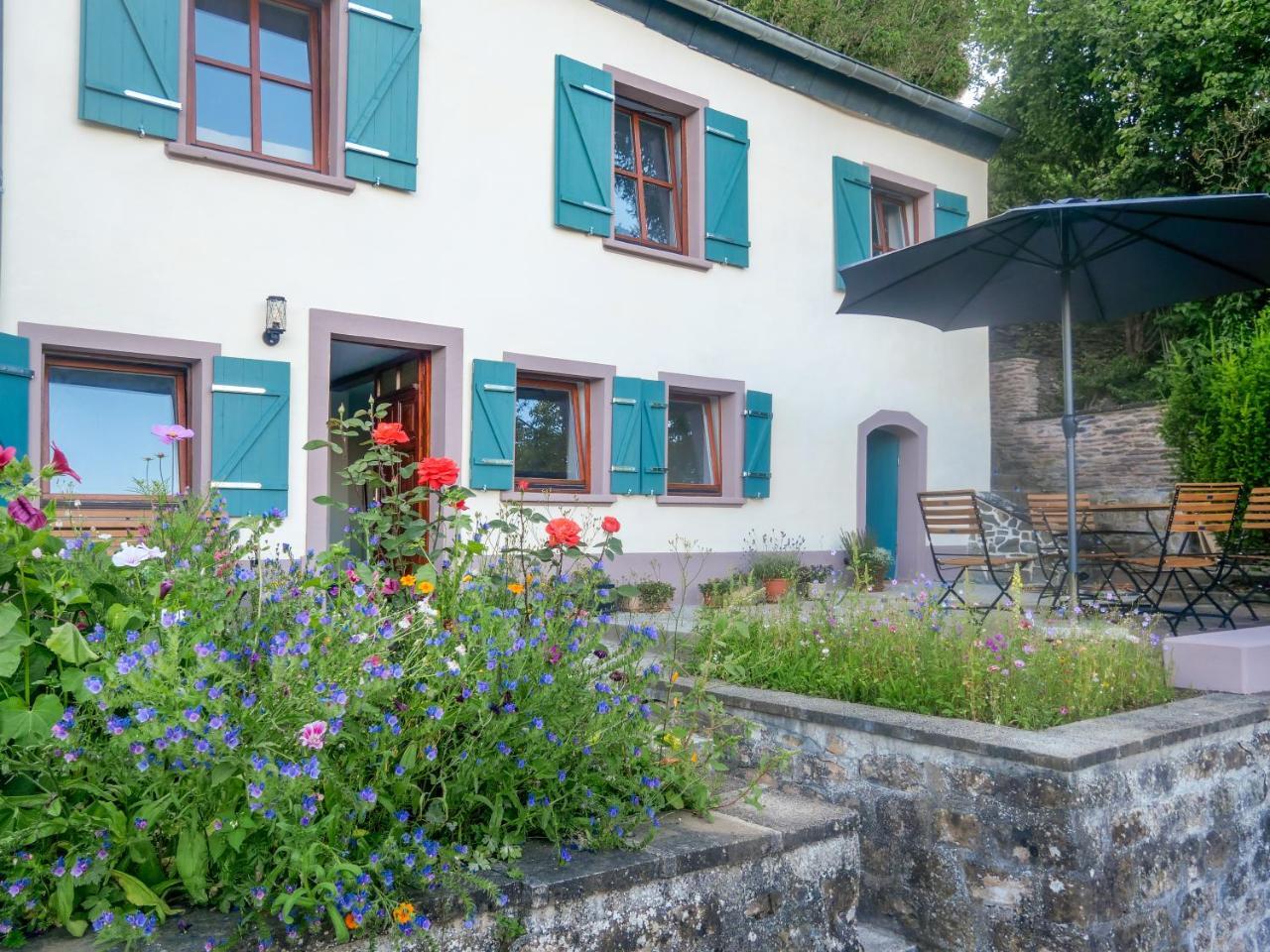 Das Kartenhaus - carbon neutral hotel in Saarburg