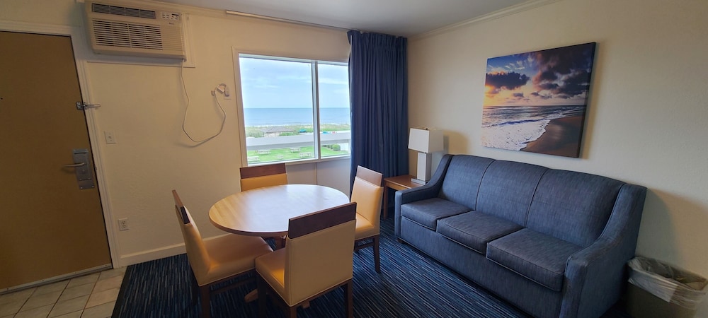 Mariner Inn And Suites - photo 26