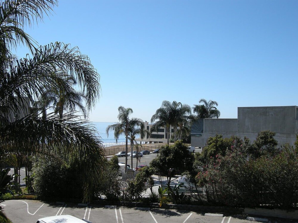 The M Malibu - photo 37