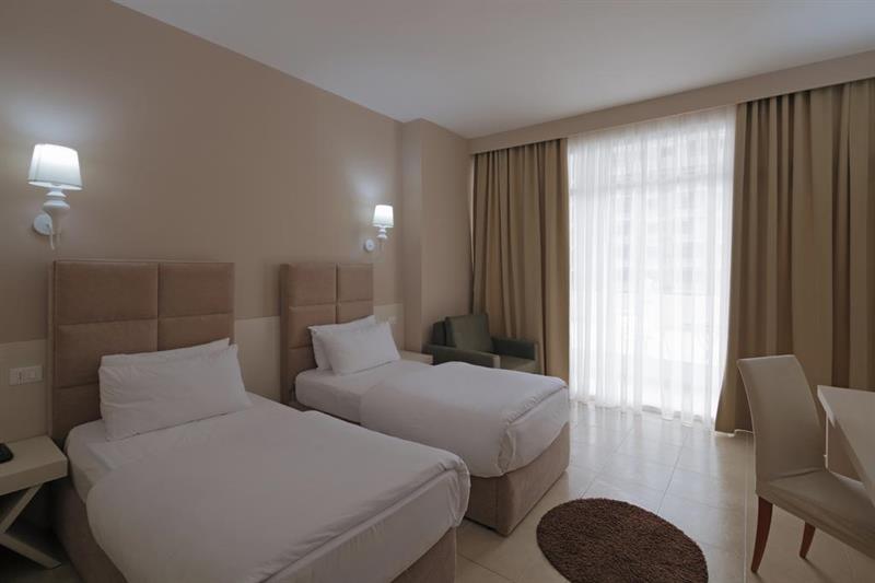 Hotel Horizont — hotel in Durres