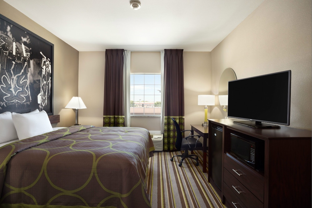 Super 8 by Wyndham Bakersfield South CA - photo 13