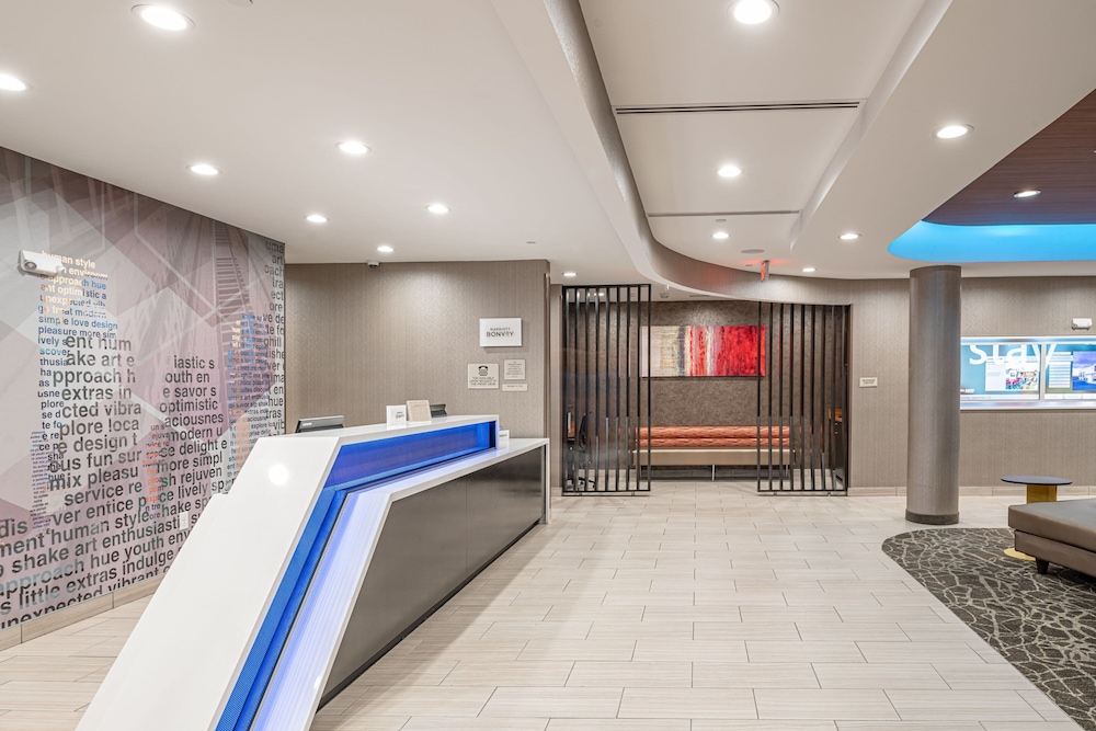 SpringHill Suites by Marriott Dallas Central Expressway - photo 9