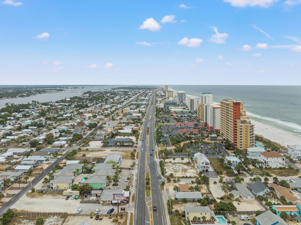 Sago by the Sea: 2 bed 2.5 bath Retreat Steps From the Beach Sleeps 7 - photo 60