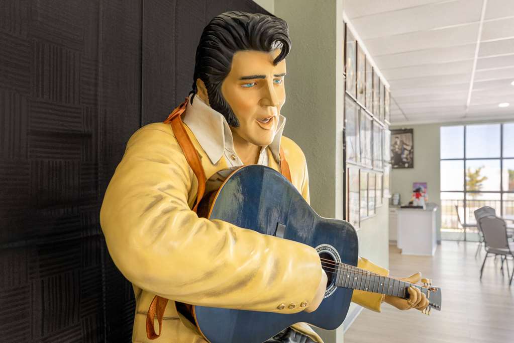 Days Inn by Wyndham Memphis at Graceland - photo 10
