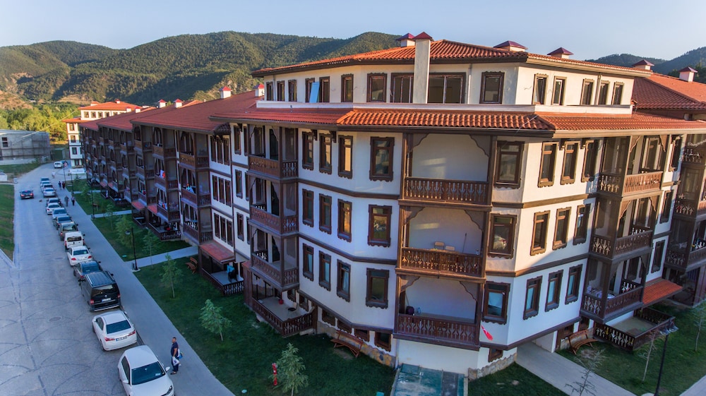 Tarakl Termal Suite 10109760 — Tarakli