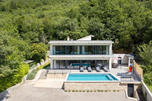 Villa Floris — 4-Star Luxury Hotel in Lovran, Croatia