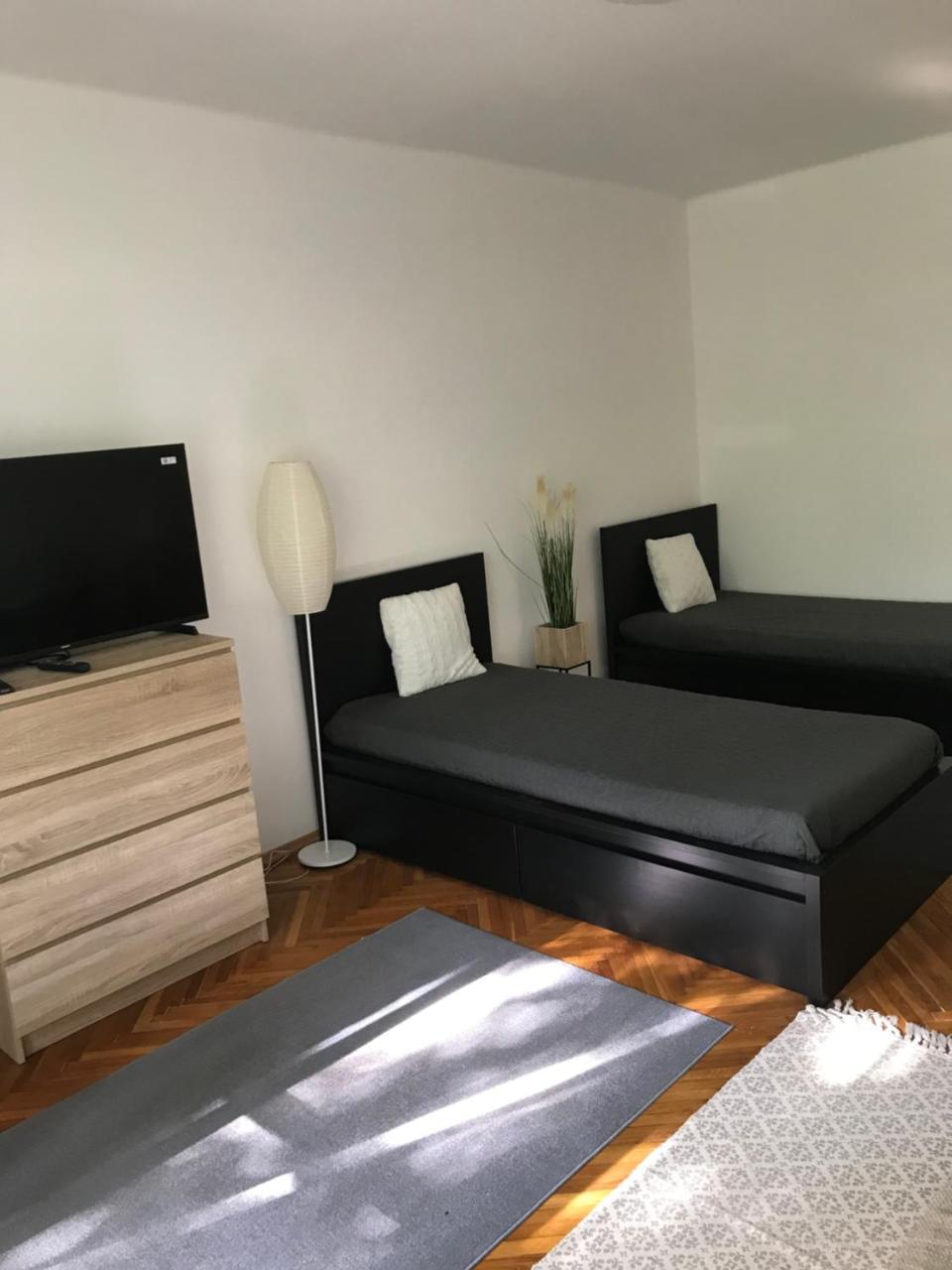 Központi apartman — 4-Star Luxury Hotel in Kiskunfelegyhaza, Hungary