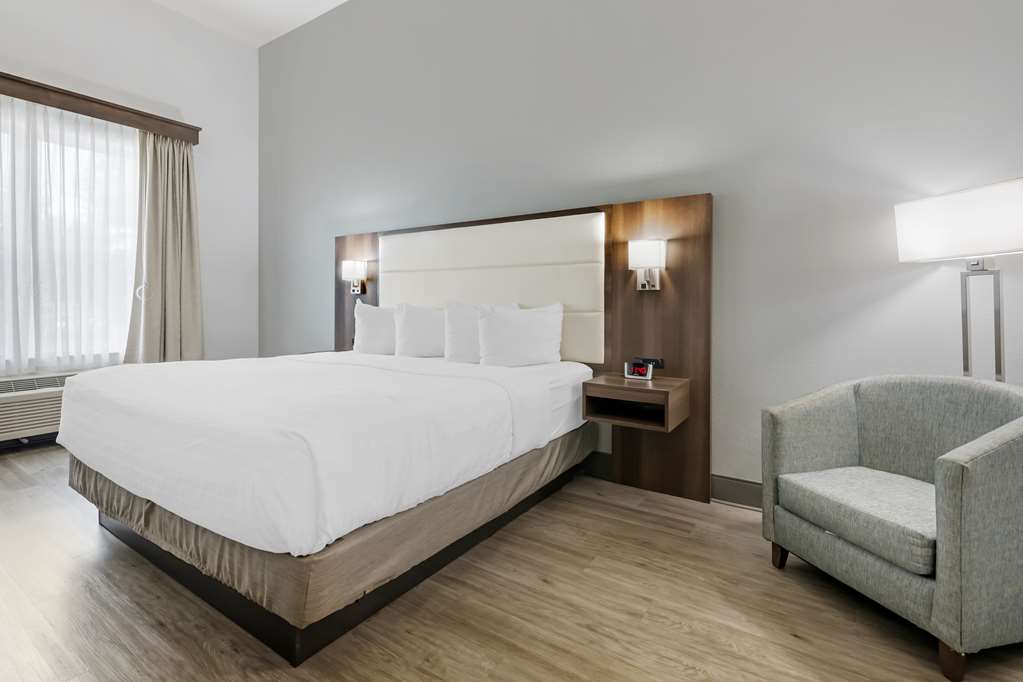 Best Western Plus First Coast Inn & Suites - photo 14