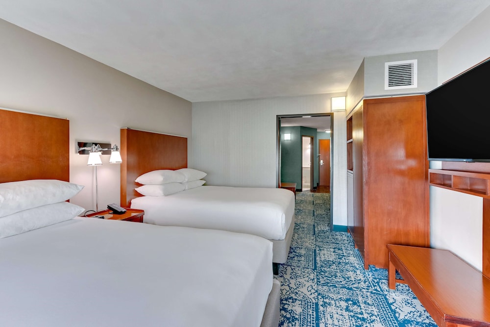 Wyndham Garden San Antonio Airport - photo 18