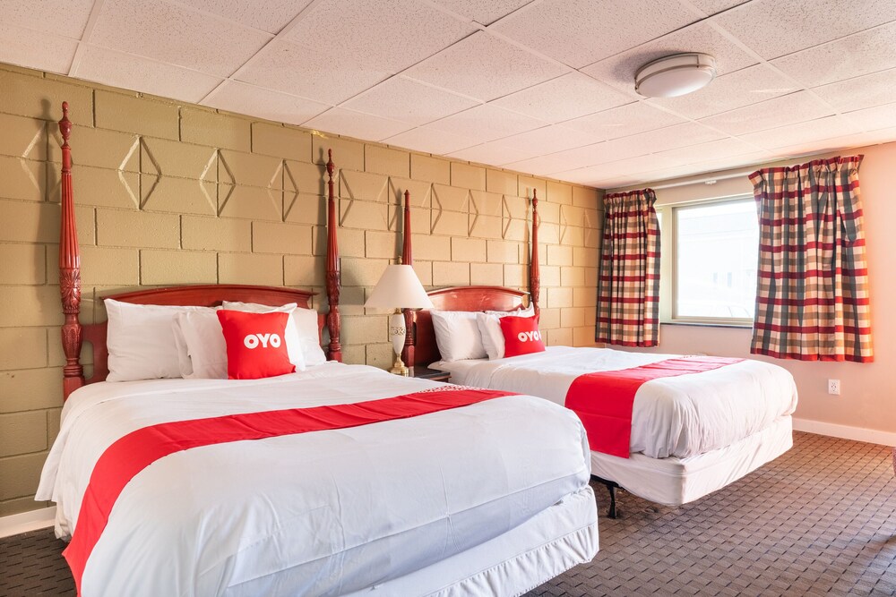 OYO Hotel Malden MA Broadway - photo 21