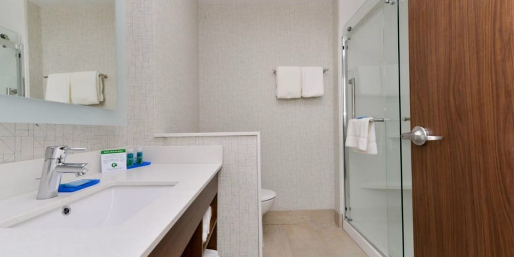 Holiday Inn Express Alliance by IHG - photo 10