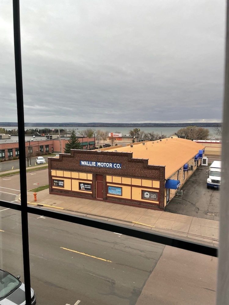 Cobblestone Inn & Suites Ashland - photo 40