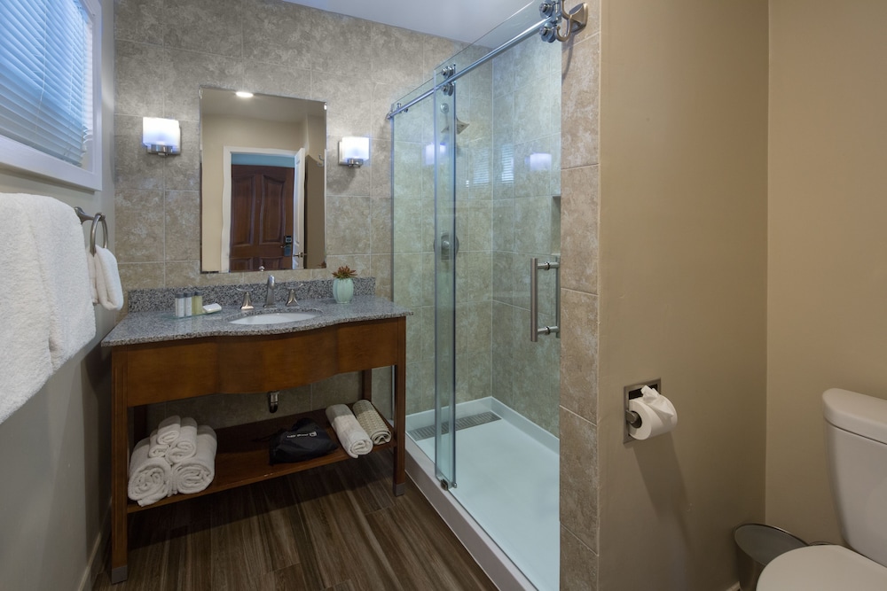Normandy Inn - photo 20