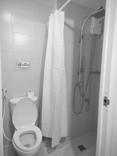 Condo unit — 4-Star Luxury Hotel in Manila, Philippines