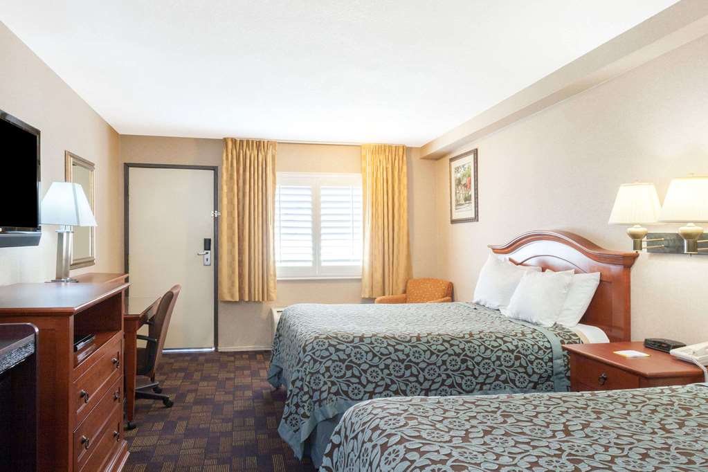 Days Inn by Wyndham Alhambra CA - photo 12
