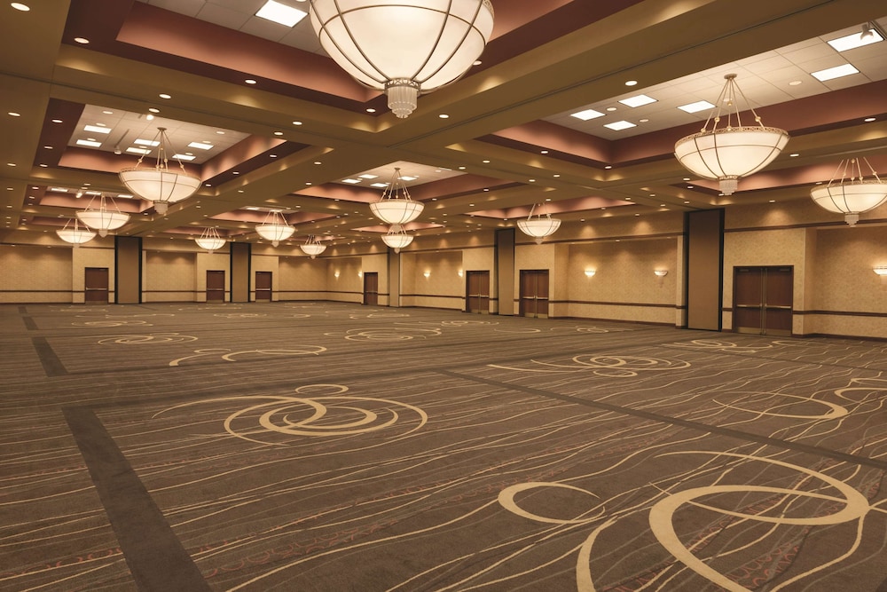 Embassy Suites by Hilton Franklin Cool Springs - photo 61