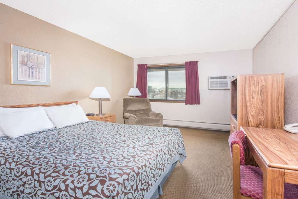 Days Inn by Wyndham Sioux Falls Airport - photo 13