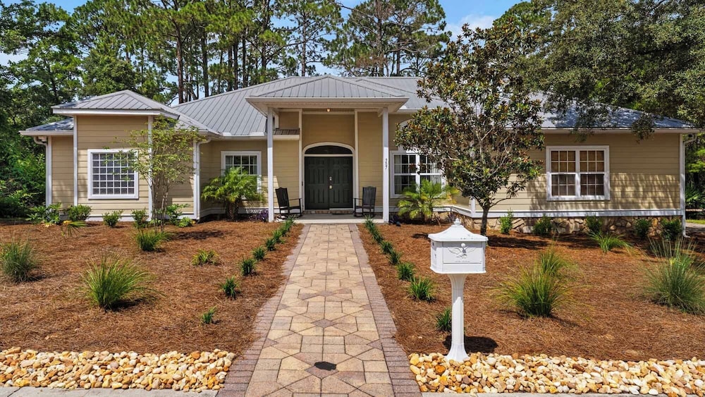Secluded Sanctuary By the Sea — 4-Star Luxury Hotel in Panama City Beach, United States