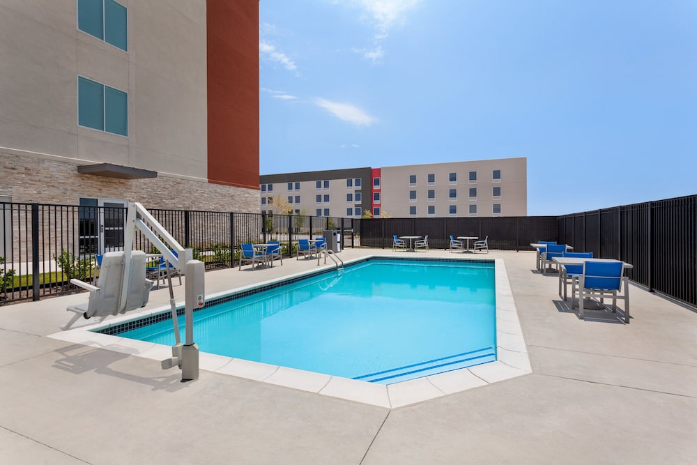 Holiday Inn Express & Suites Austin North Pflugerville by IHG - photo 22