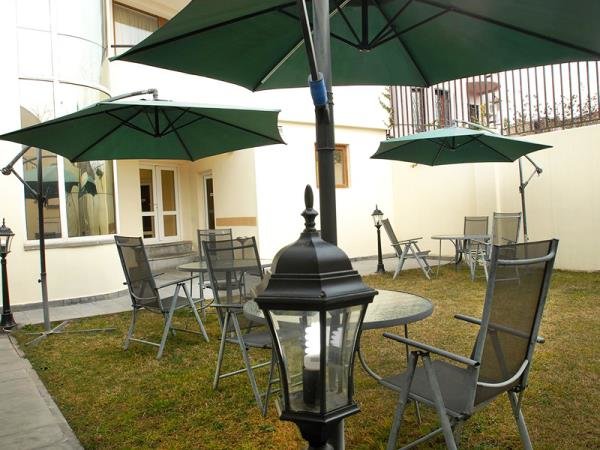 Hotel Vedzisi