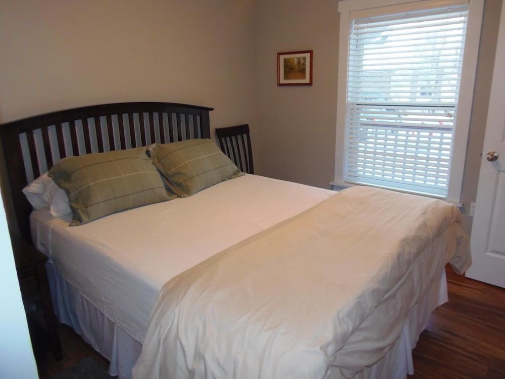 Strictly Moose Luxury Vacation Suites - photo 18