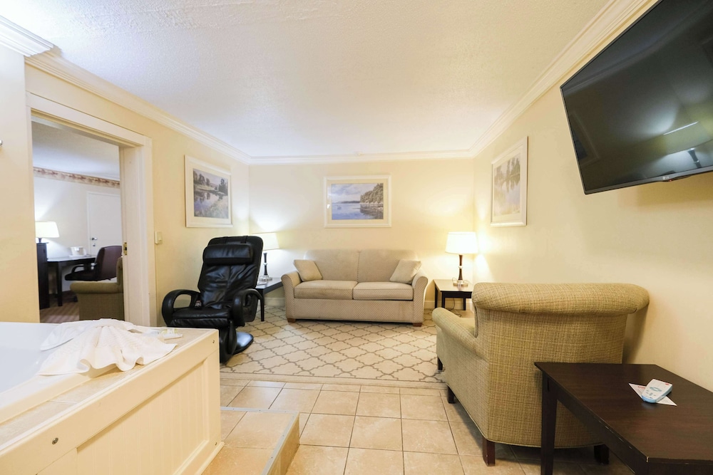 Fireside Inn & Suites Portland - photo 59