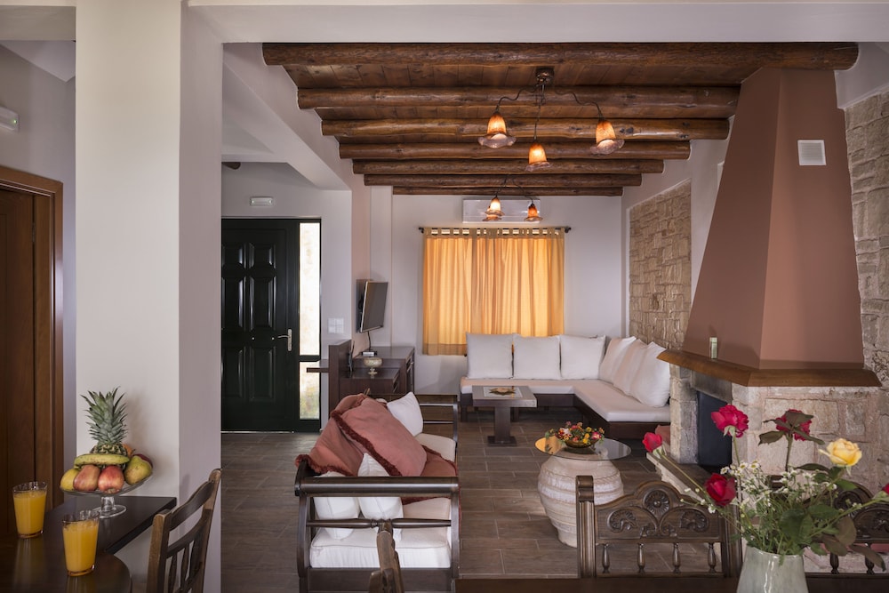 Athina Luxury Villas — 4-Star Luxury Hotel in Chania, Greece
