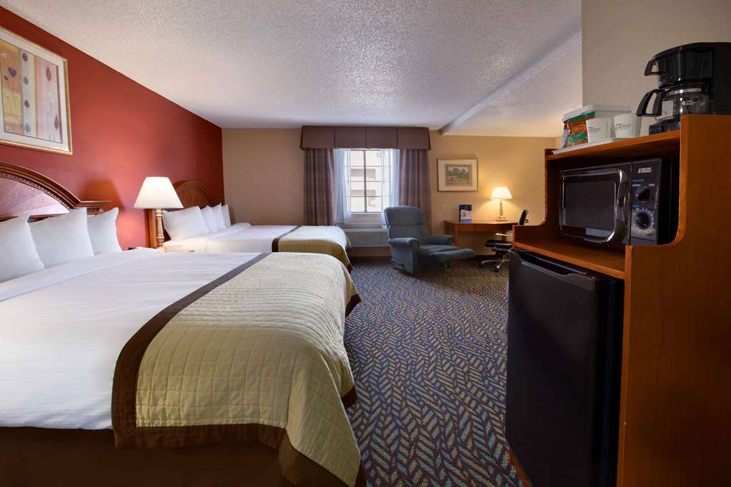 Baymont by Wyndham Oklahoma City Airport - photo 25