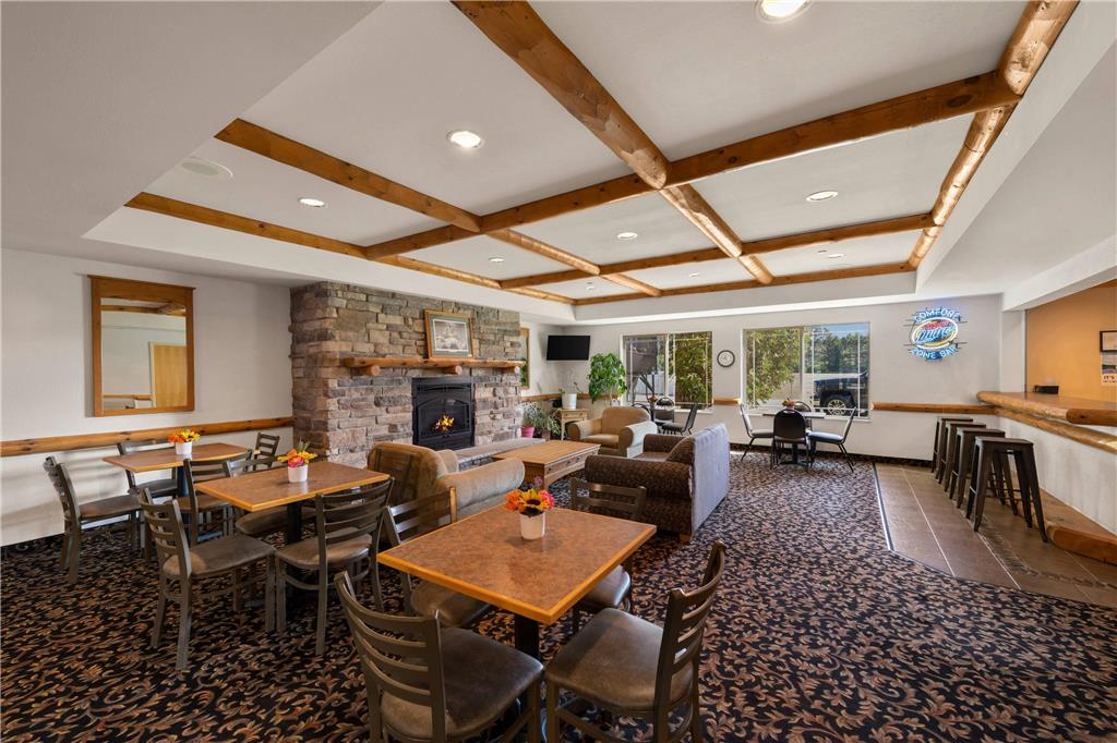 Rodeway Inn & Suites Tomahawk - photo 33