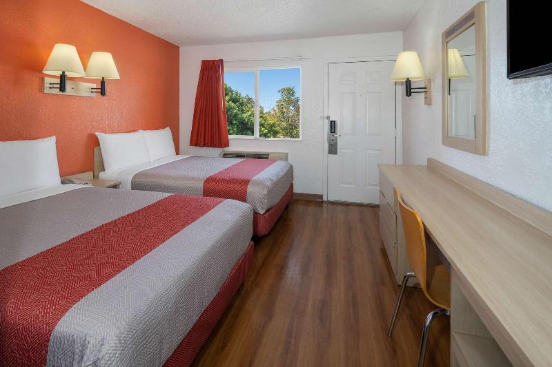 Motel 6 Sepulveda CA Los Angeles Van Nuys N - photo 82