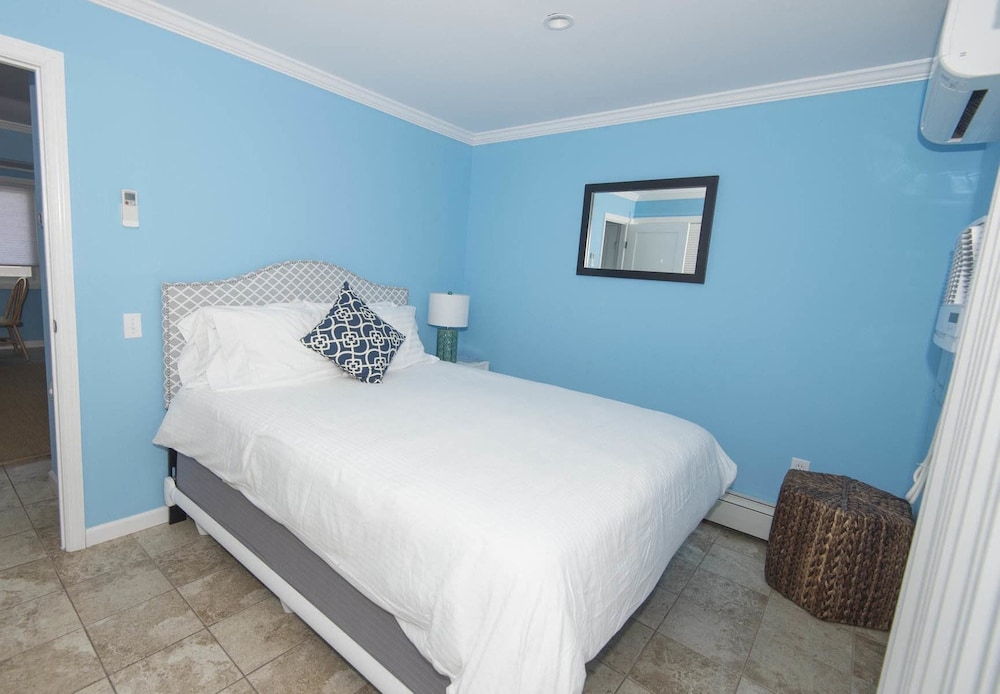 Driftwood Resort - photo 10