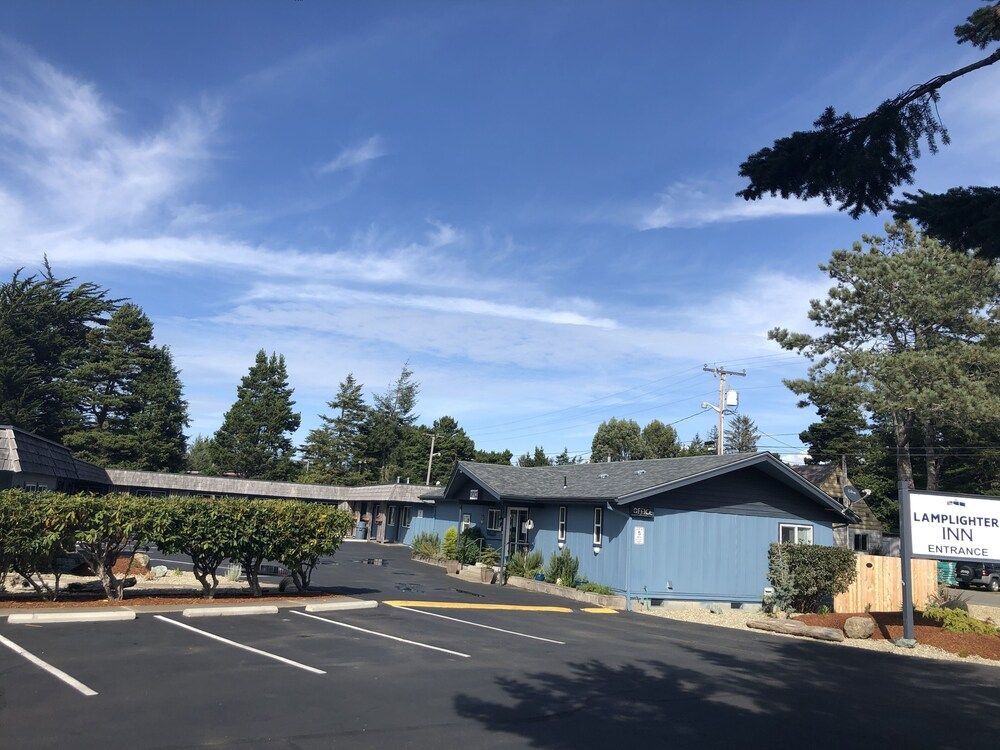 Lamplighter Inn - photo 6