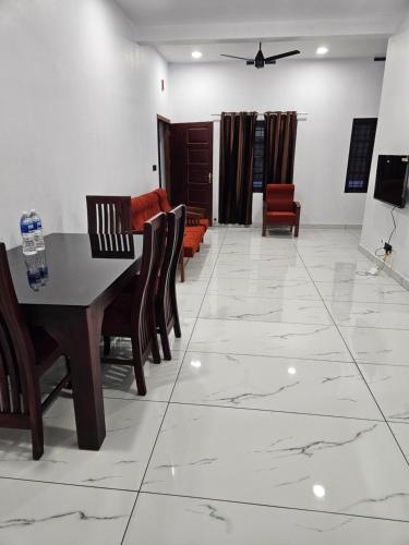 Mather Rajagiri Furnished Apartments — 4-Star Luxury Hotel in Alwaye, India