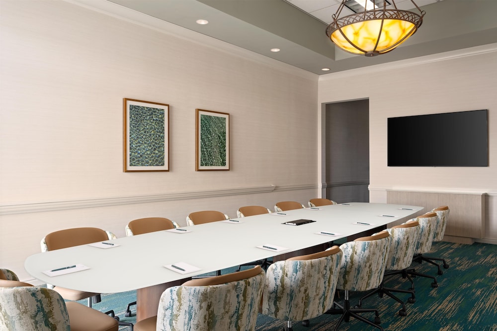 Embassy Suites by Hilton San Marcos Hotel Conference Center - photo 57