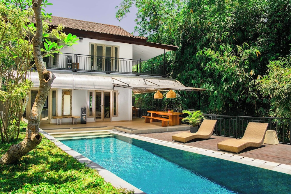 Bali Invest Living in Canggu, Indonesia