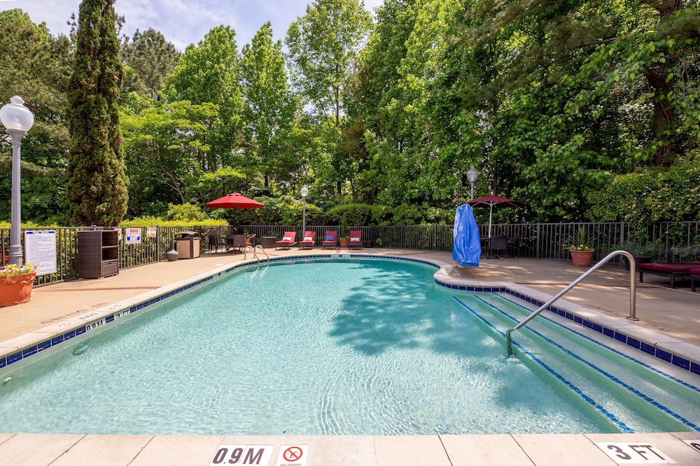Hampton Inn & Suites Raleigh Cary Lenovo Center - photo 40