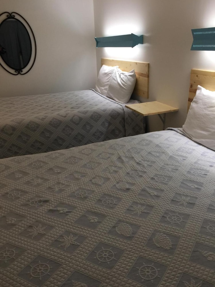 Marina Motel - photo 19