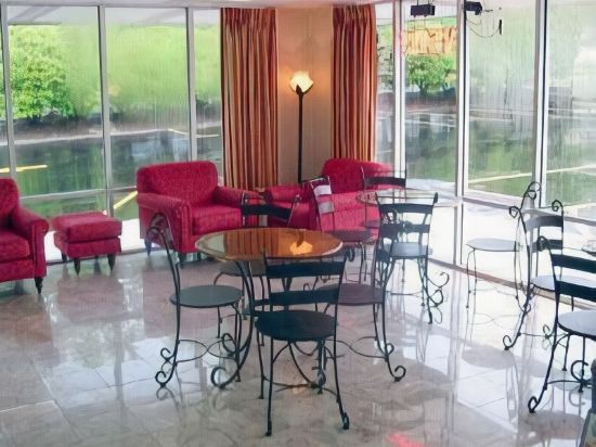 Carolina Duke Inn - photo 8