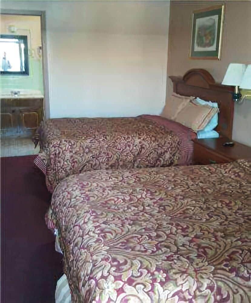 Shamrock Motel - photo 7