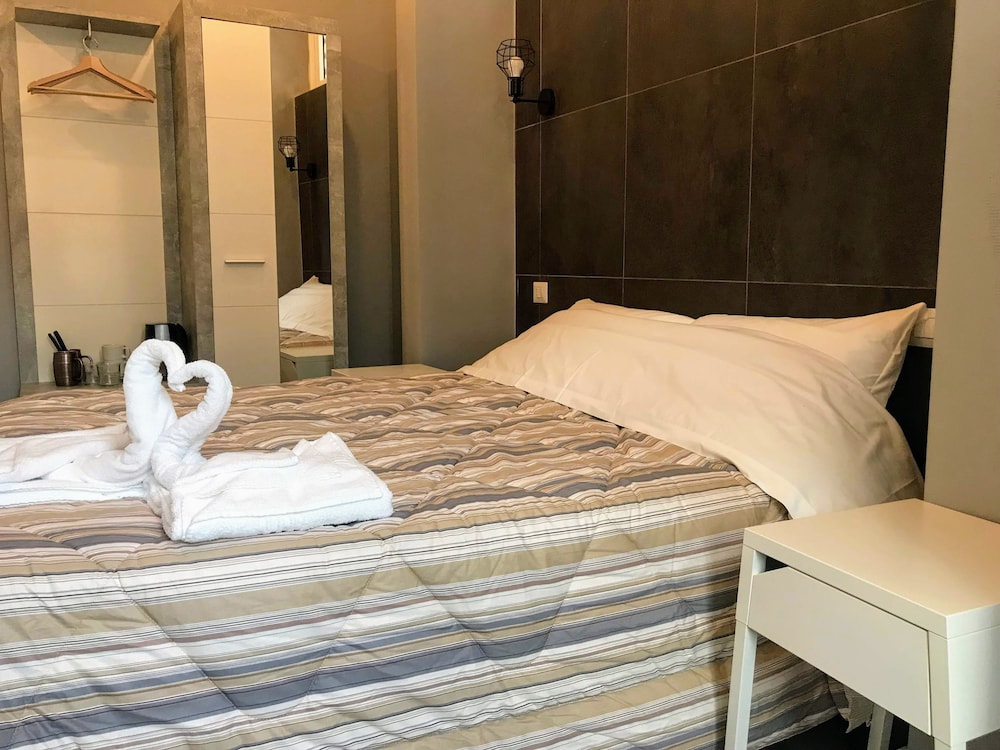 Casa in Palazzo Liberty Centrale e Ben collegato — 4-Star Luxury Hotel in Milan, Italy