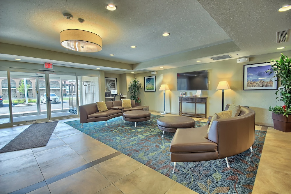 Candlewood Suites Columbus Grove City by IHG - photo 25