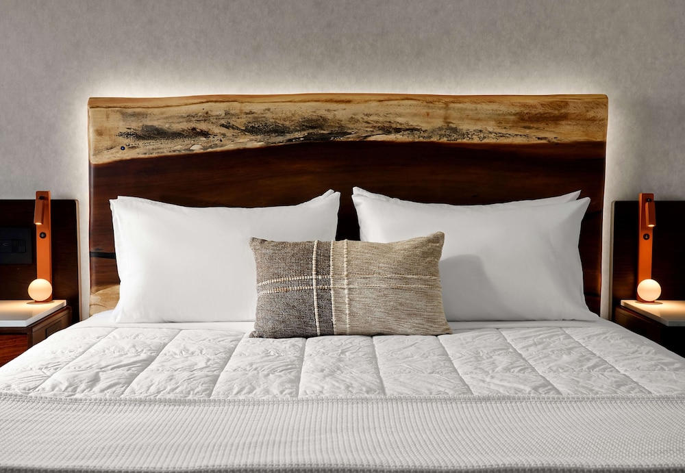 Sanctity Hotel Rancho Cucamonga Tapestry Collection by Hilton - photo 7