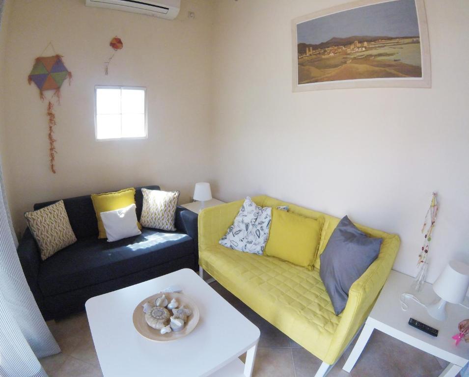 Arapakis Apartment — 4-Star Luxury Hotel in Aegina, Greece