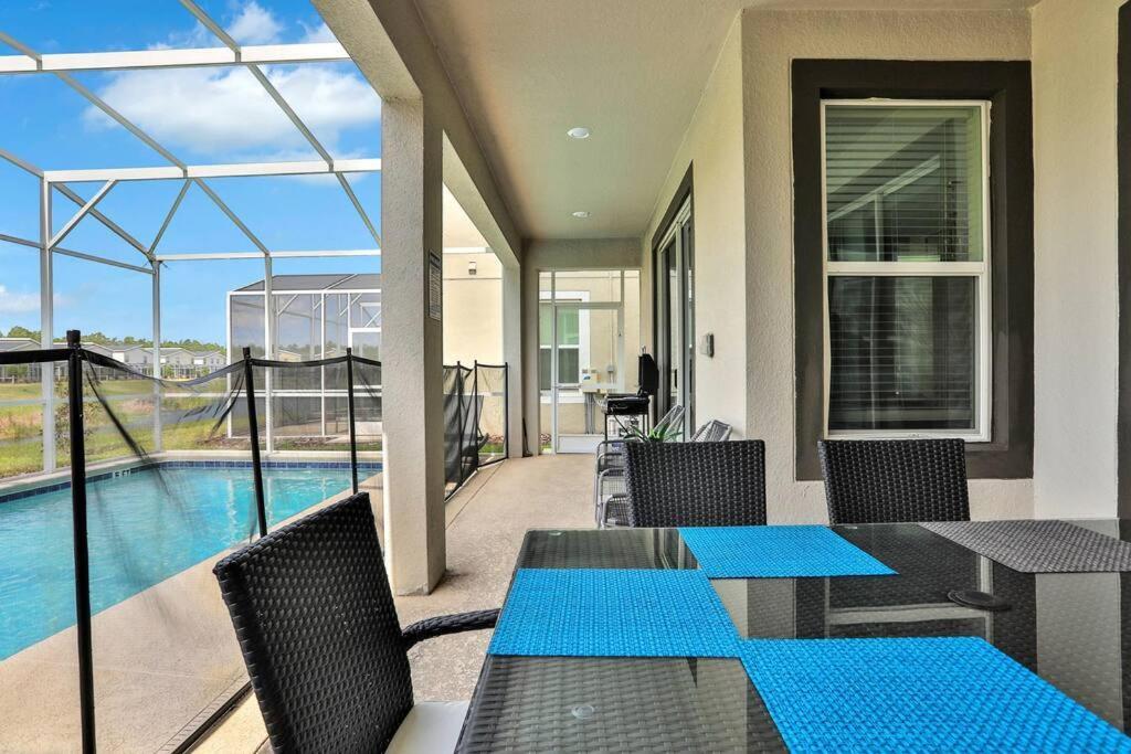House Majestic Luxury Villa 6 Bedroom 5 Bathroom — 4-Star Luxury Hotel in Kissimmee, United States