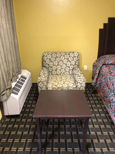 Kings Inn Mexia - photo 19