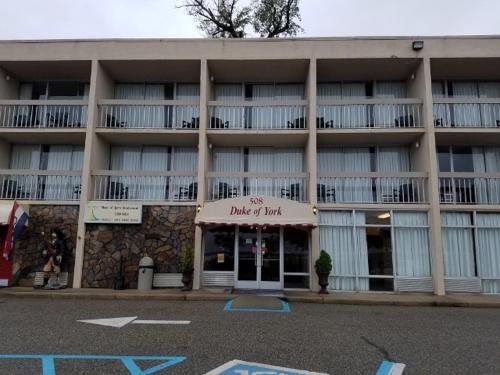 Duke of York Hotel - photo 4