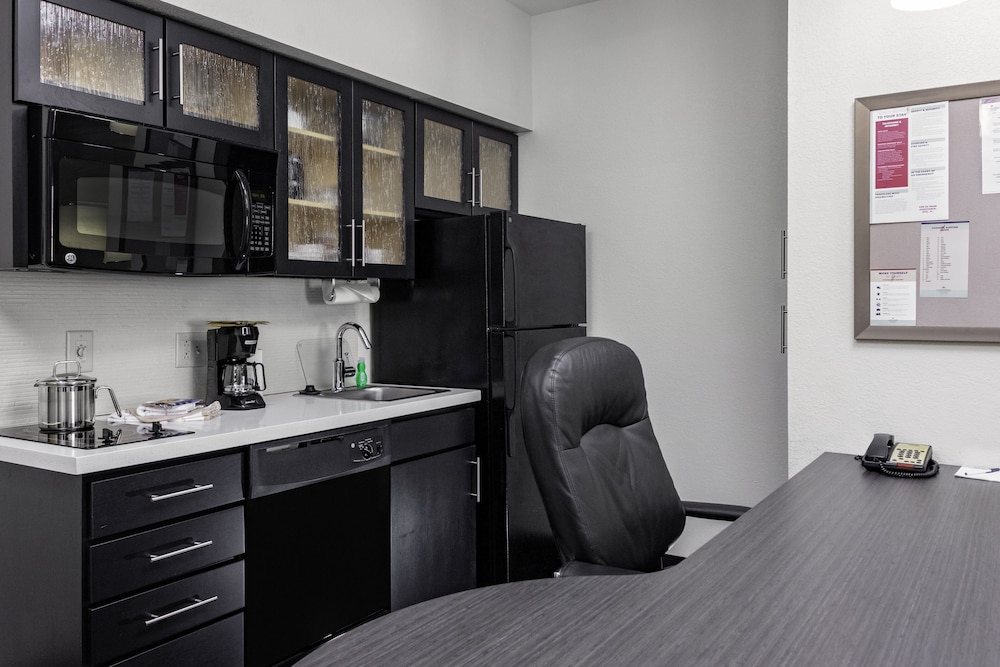 Candlewood Suites Warner Robins Robins AFB by IHG - photo 14